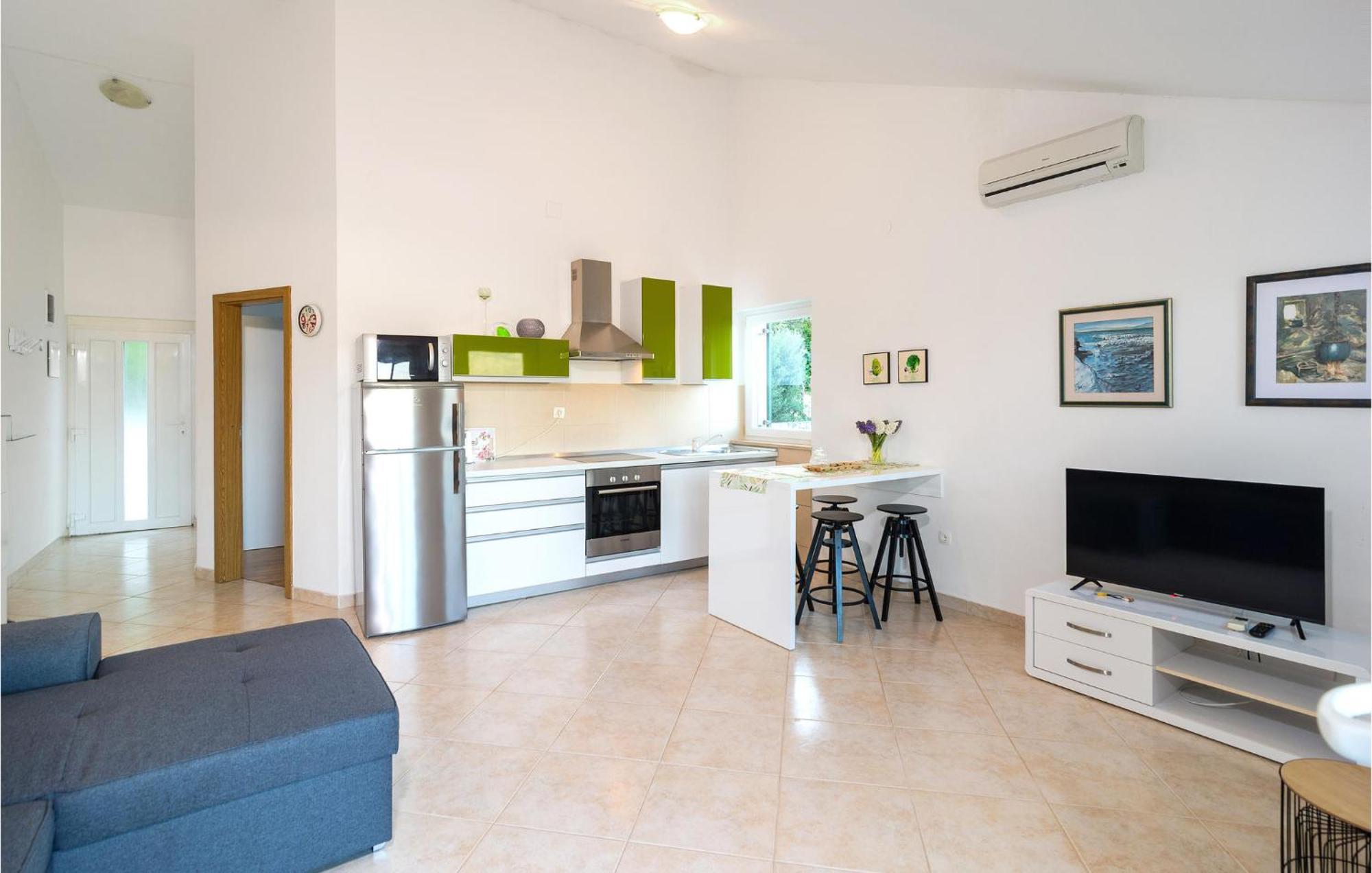 Nice Home In Postira With Outdoor Swimming Pool المظهر الخارجي الصورة